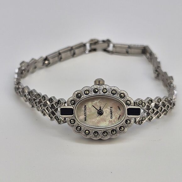 VTG Majestron Watch‎ Women 18mm Marcasite MOP Oval Dial 7\